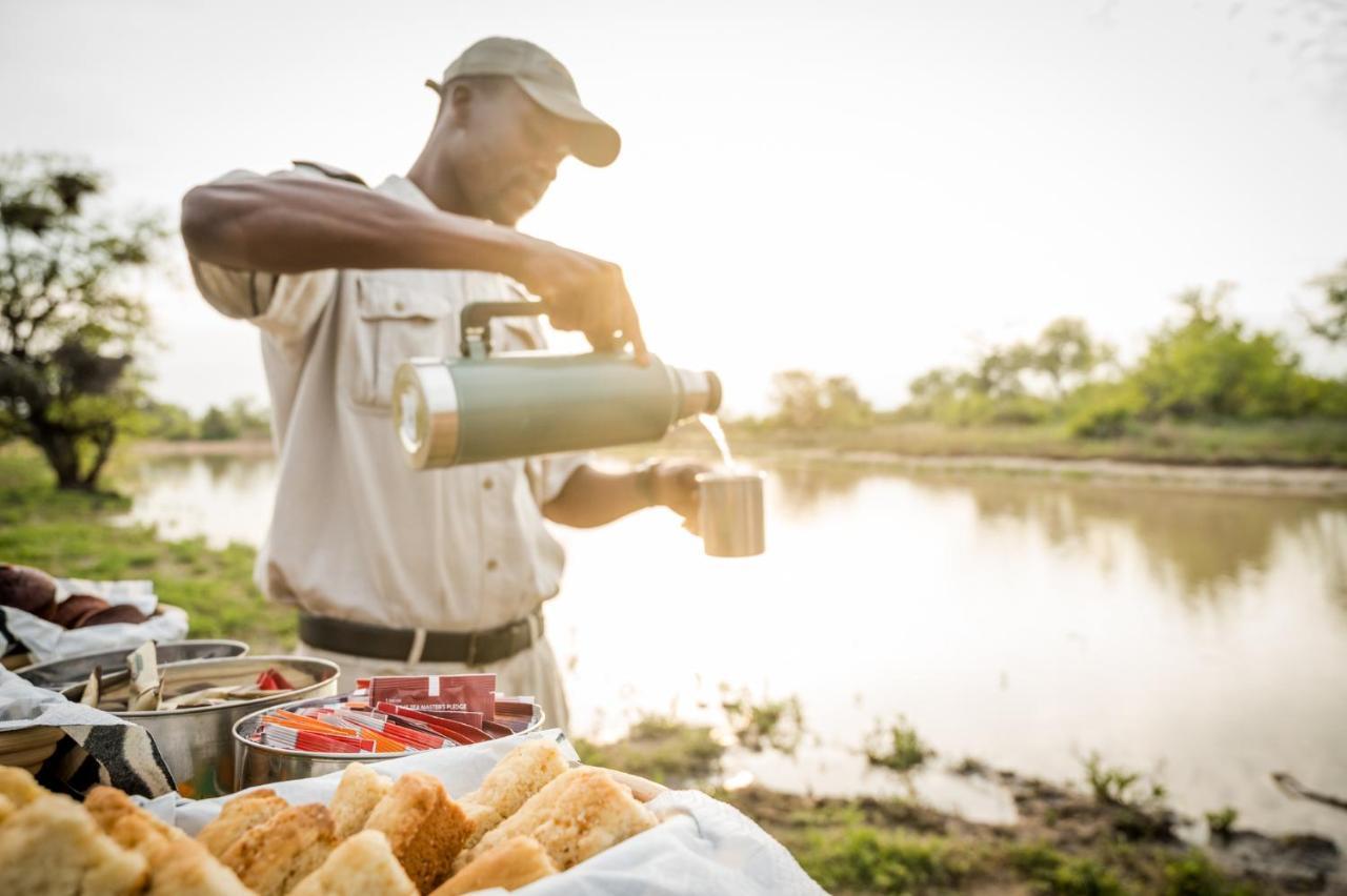 Kambaku Safari Lodge Timbavati viltreservat Exteriör bild